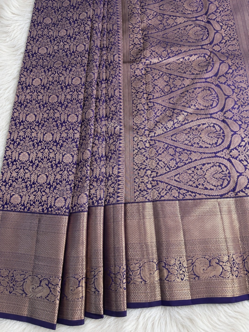 💙✨ ROYAL ELEGANCE, WOVEN IN GOLD! ✨👑